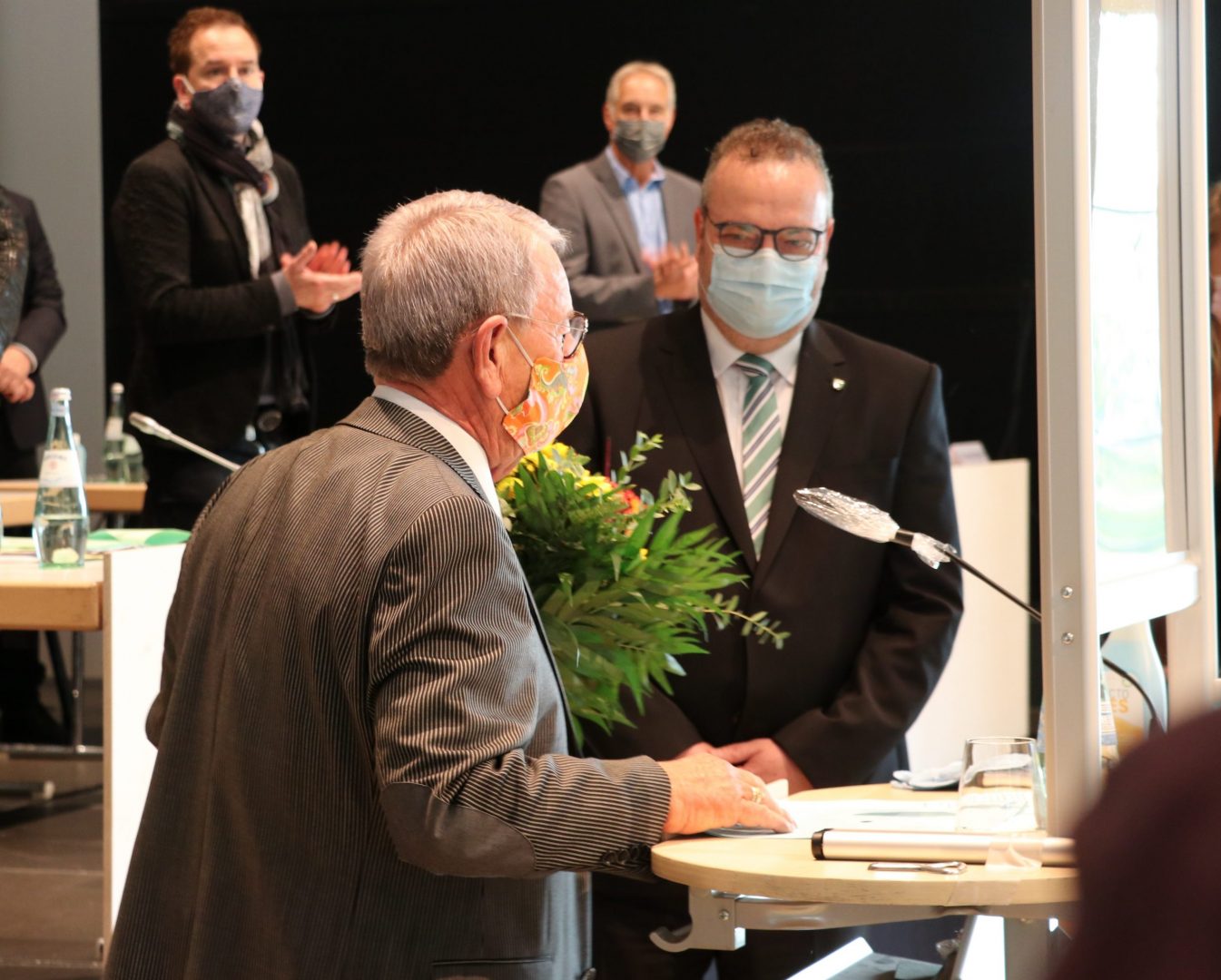 Bodo Klimpel als Landrat vereidigt Kreistag bestimmt drei