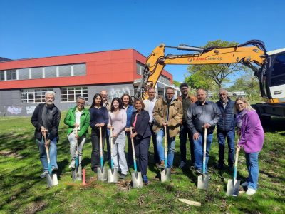 Baustart Erweiterung Neue Schule center top
