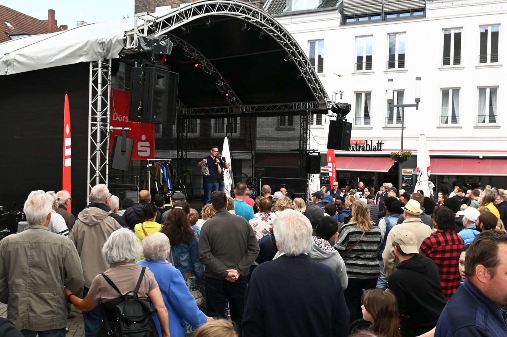 Alstadt Fundsachenversteigerung Altstadtfest Stadt Dorsten 28 05 2022 FotoBludau A