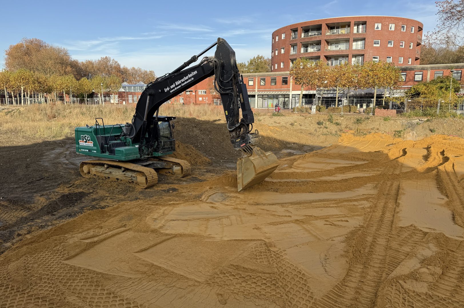 Parkplaetze Neu Bauarbeiten Wulfener Markt BaBe Nov2025 FotoBludau 3