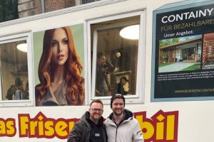 Tues Dusseldorf center top