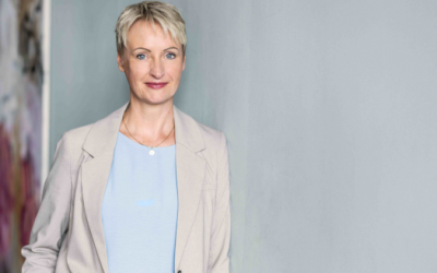 5110 Regina center top