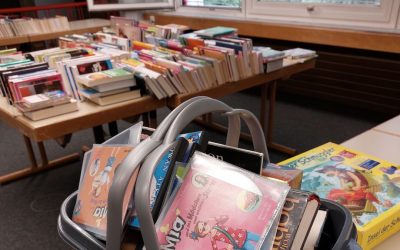 Buecherbasar Korb center top