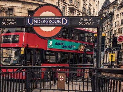 U Bahn England 002 center top