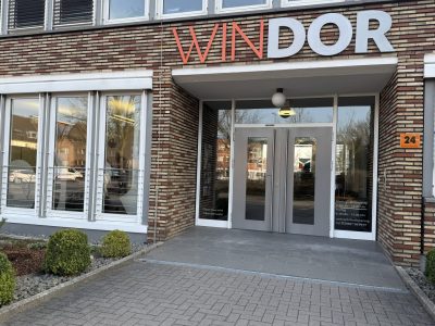 WINDOR Gebaeude center top