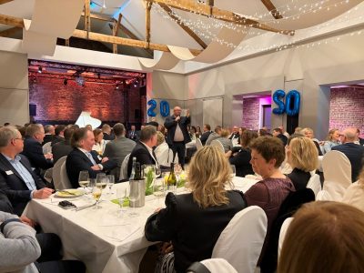 volles haus center top