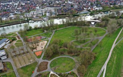 Altstadt Drohne Buergerpark Maria Lindenhof Blick Kanal Maerz2024 FotoBludau B center top