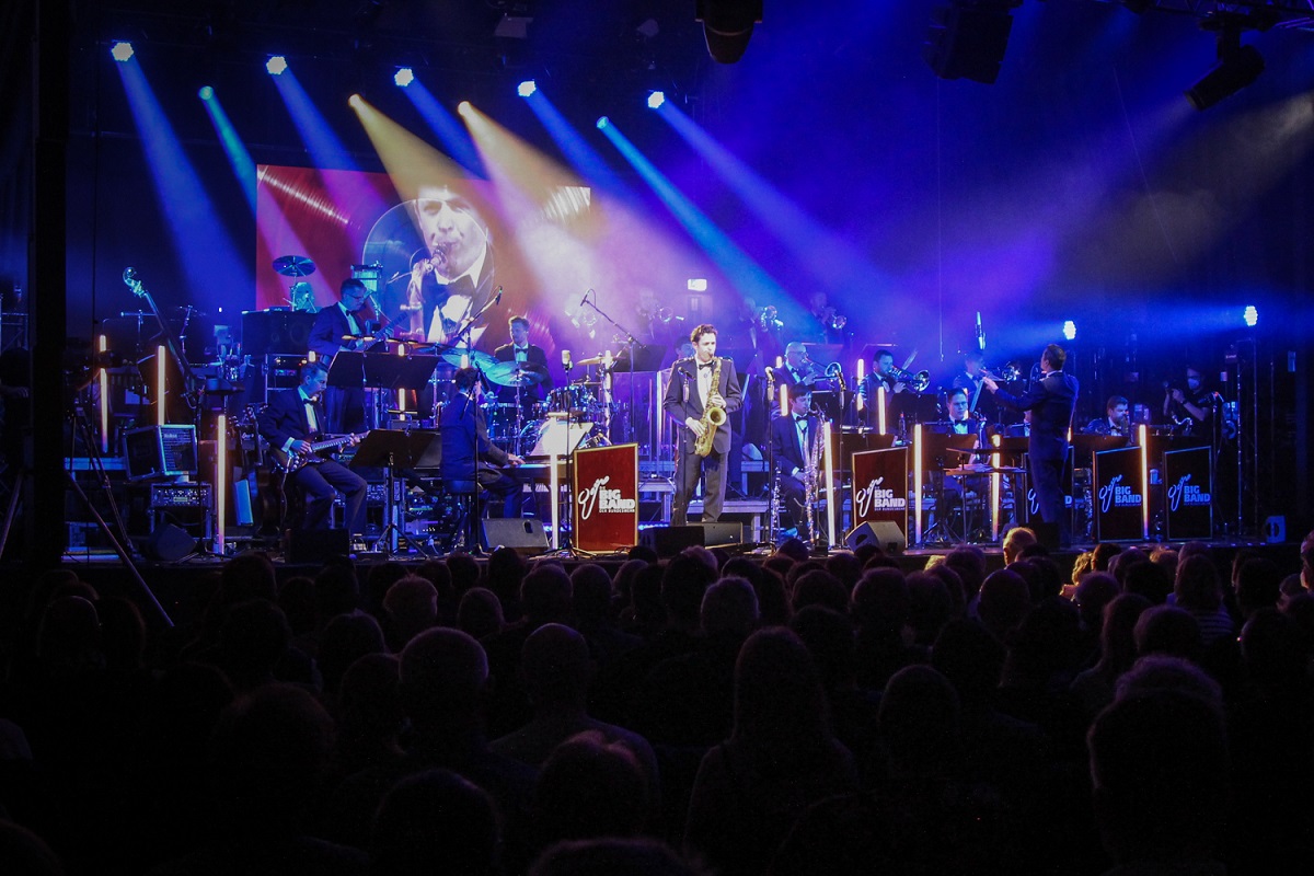 Bandfoto BigBand der Bundeswehr c Peter Zylajew