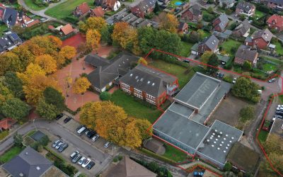 Lembeck Grundschule DonBosco Hallenbad Weissdornweg VonOben Nov2023 FotoBludau B center top